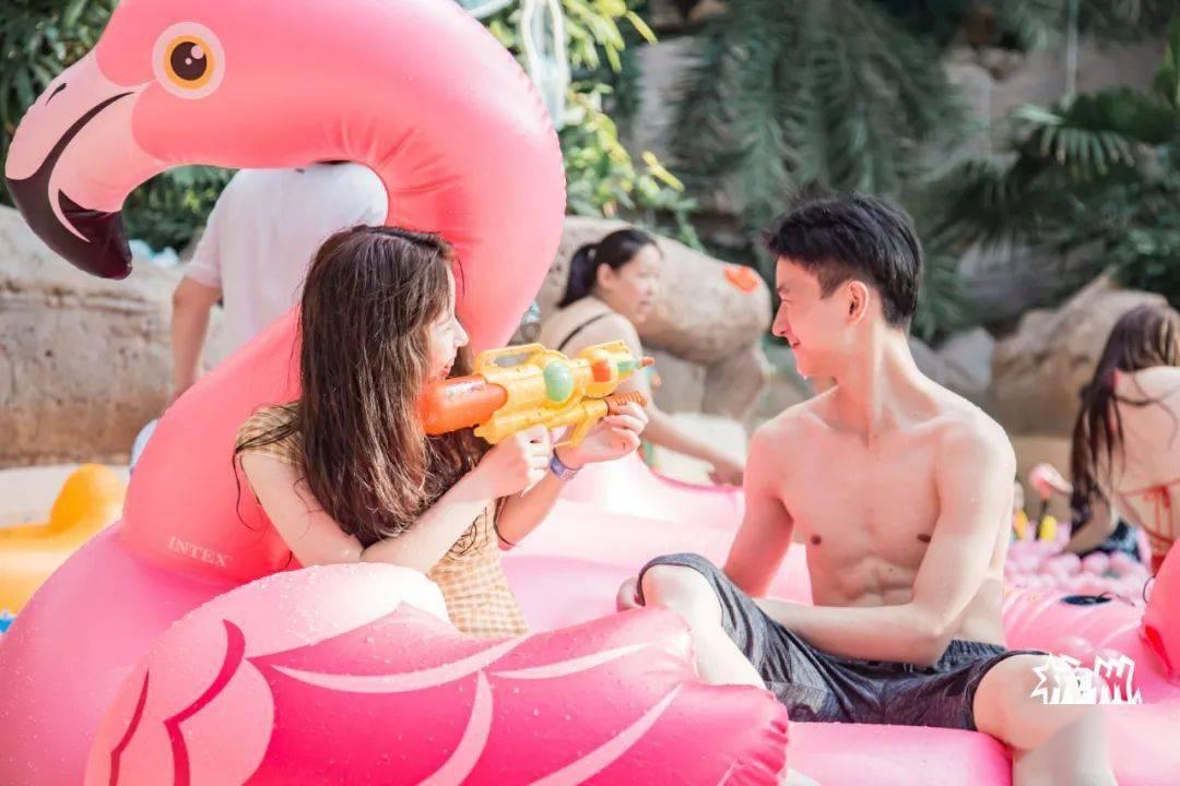 如何看待开车使用手机游戏画面